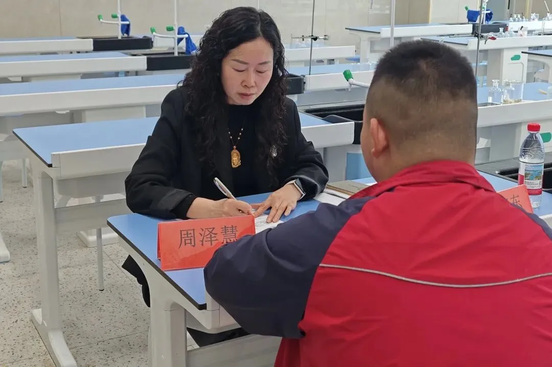 【化解中考焦虑,压力秒变提分动力】——荆州南昕学校九年级心理讲座圆满举行 第25张