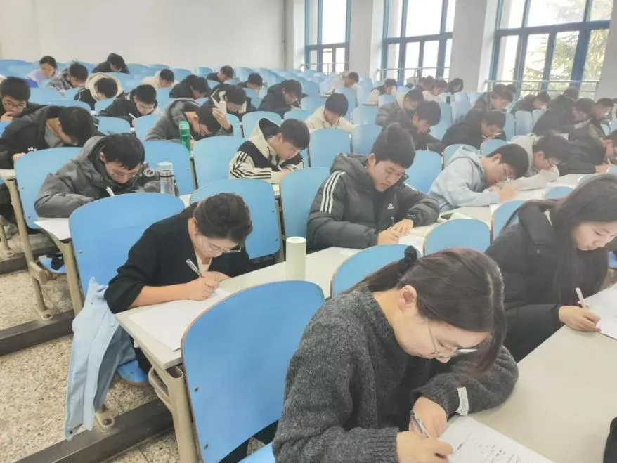 自动化学院高等数学模拟考试活动顺利举行 第4张