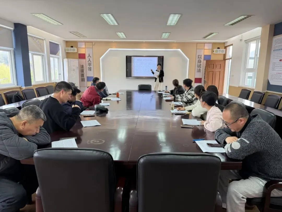 深析模考成绩,部署下段备考--定海区初中体育学科中考复习研讨会在定海六中举行 第8张