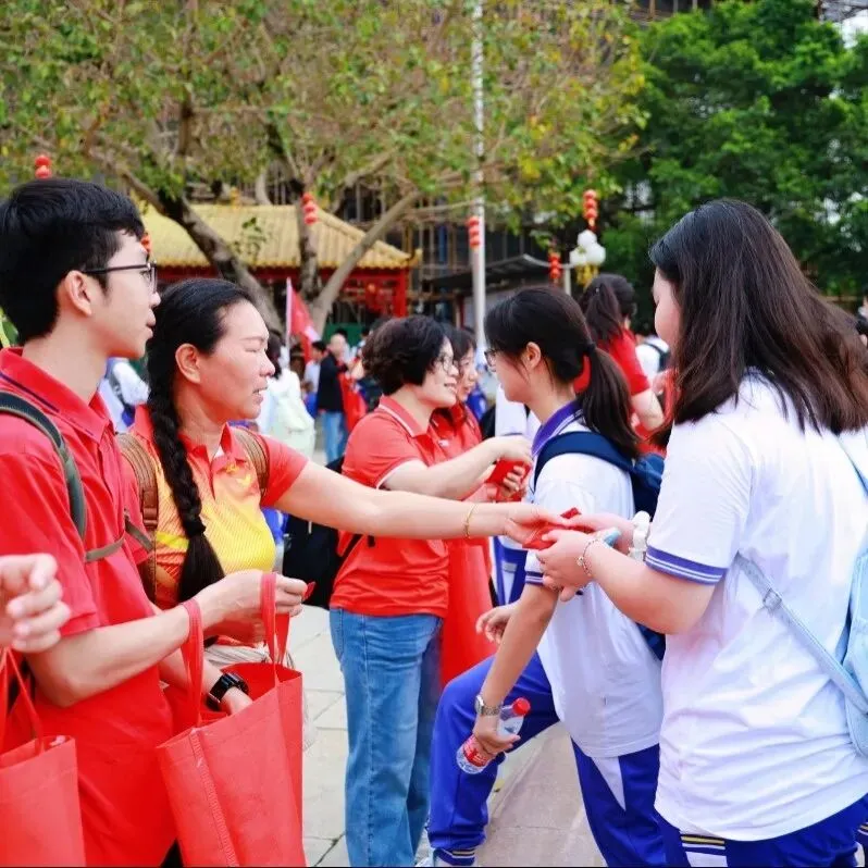 龙腾马跃战中考 问鼎莲峰筑辉煌--广州市第十六中学东华实验学校2026年初三级誓师大会 第25张