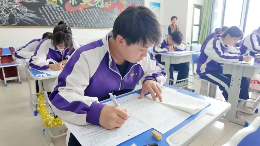 【贺阳·沐书香·中考一诊】以诊促学 全力以赴|兰州新区贺阳学校初三年级市一诊考试进行中 第5张