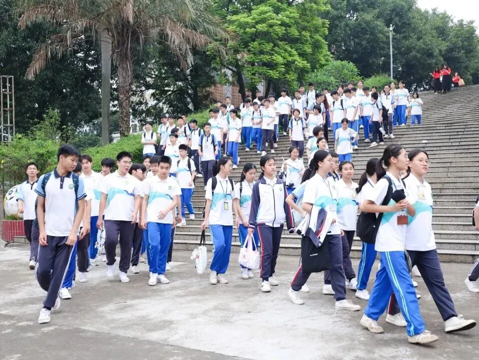 策马扬鞭战中考,奋楫笃行赴山海——金本中学初三级中考誓师研学活动 第15张