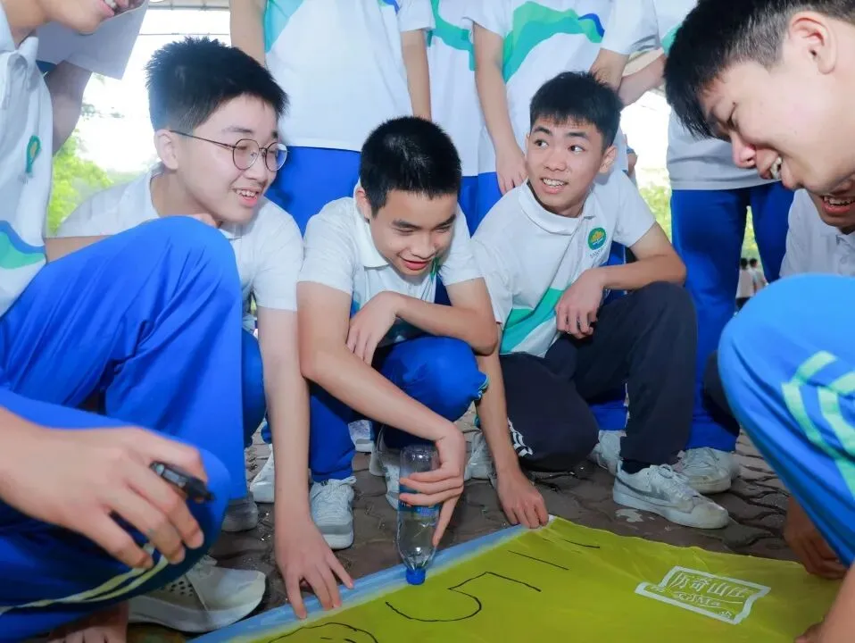 策马扬鞭战中考,奋楫笃行赴山海——金本中学初三级中考誓师研学活动 第33张