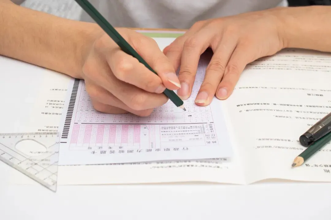 中考后学业与就业的“超前布局”: 2+1+2高中定向本科直通——免高考,5年锁定世界名校学历与海外就业 第6张