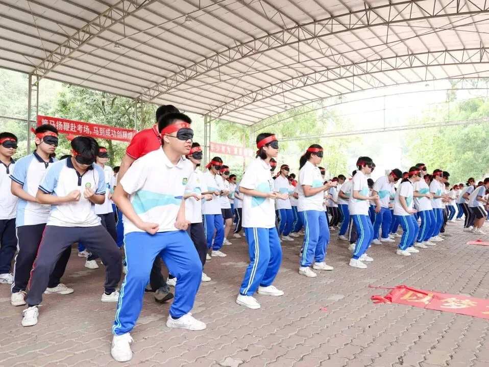 策马扬鞭战中考,奋楫笃行赴山海——金本中学初三级中考誓师研学活动 第104张