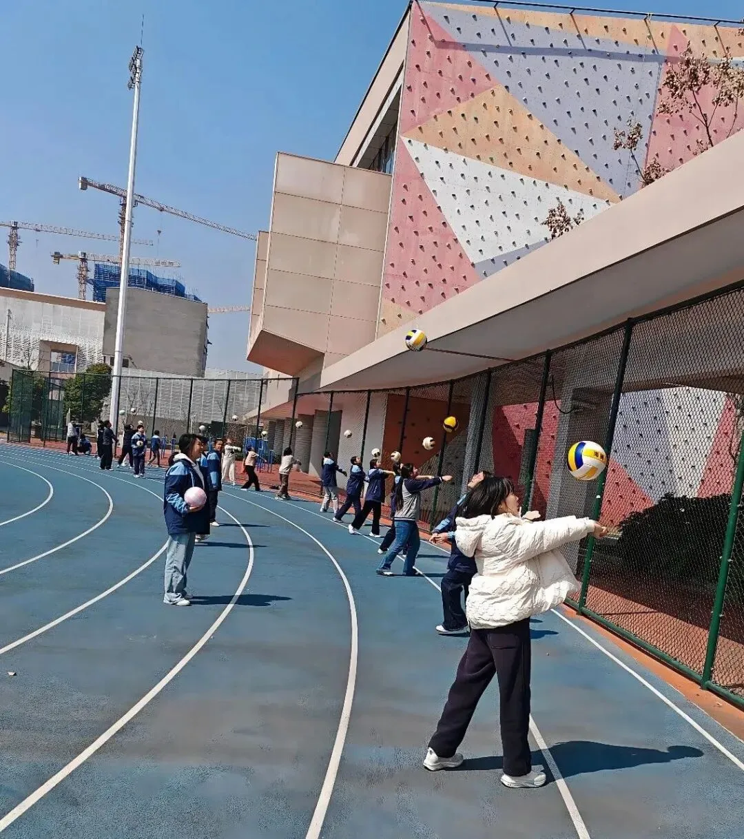 体育中考专项训练复盘:分层突破,见证每一份成长的力量 第1张