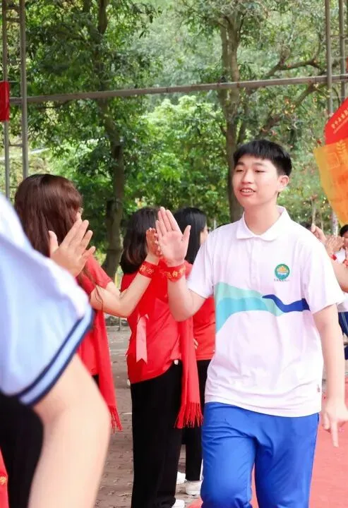 策马扬鞭战中考,奋楫笃行赴山海——金本中学初三级中考誓师研学活动 第151张