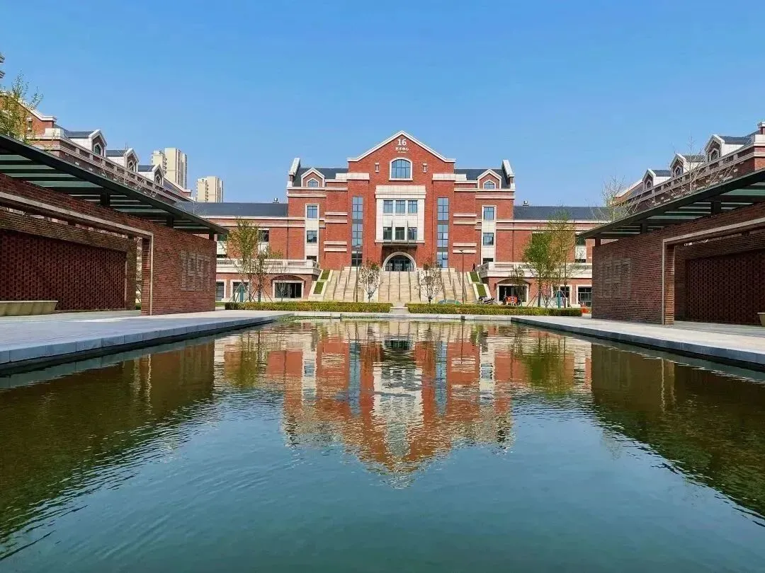 2026年中考指南:郑州34所一批次高中介绍及招生咨询电话! 第10张