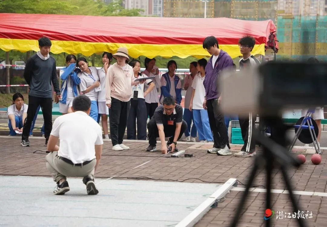 2026年湛江体育中考开考:必考项目“降标” 选考项目“扩容” 第11张