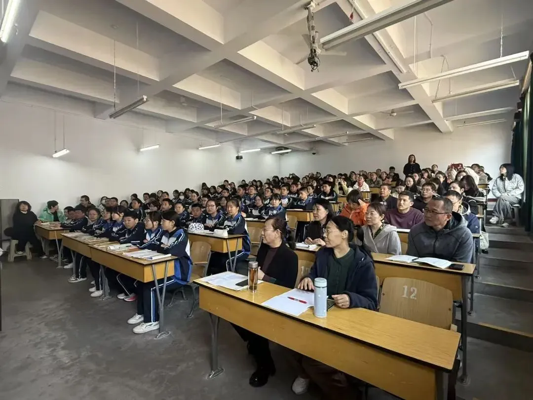 精研复习策略 聚力备战中考——张家口市生物中考复习课及备考研讨会在沙城第二中学圆满举行 第20张