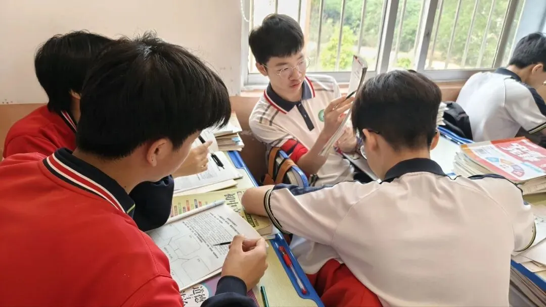 深耕课堂 助力中考——广西民族师范学院附属第二中学赴宁明县实验学校送教暨复习示范课经验分享活动圆满举行 第16张