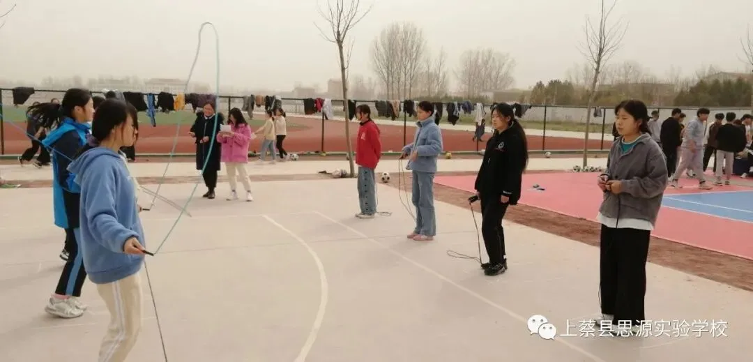 迎中考,你努力的样子最美丽——上蔡县思源实验学校积极备战2021年中招体育、实验考试 第5张