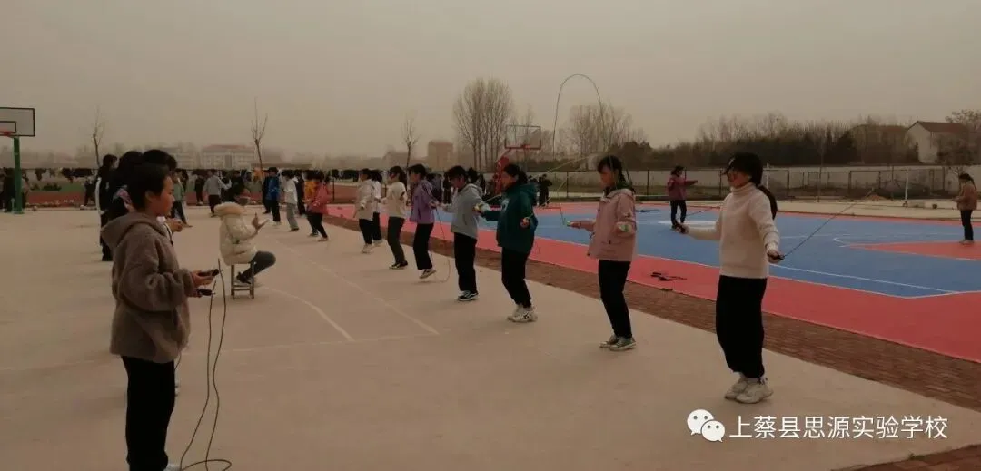 迎中考,你努力的样子最美丽——上蔡县思源实验学校积极备战2021年中招体育、实验考试 第14张