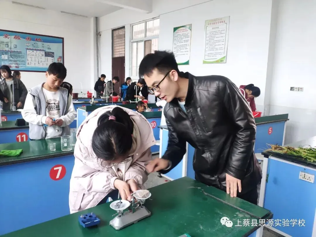 迎中考,你努力的样子最美丽——上蔡县思源实验学校积极备战2021年中招体育、实验考试 第29张