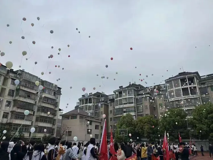 砺剑冲锋,逐梦争锋 | 我校中考高考动员大会圆满举行,同心聚力赴前程! 第57张