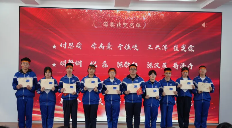 薪火逐光,亮剑中考——铁岭市第八中学2026届决战中考誓师大会 第5张 薪火逐光,亮剑中考——铁岭市第八中学2026届决战中考誓师大会 第5张