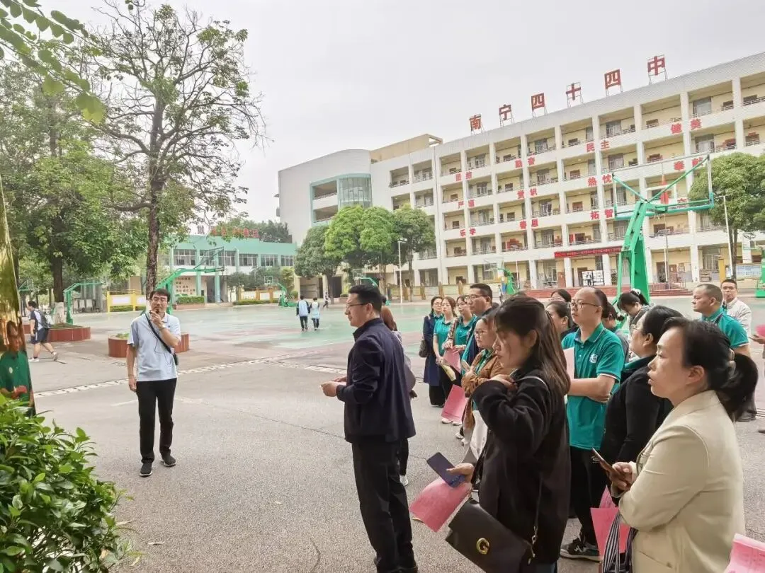 校际共研促成长,中考提质共前行——良庆区四十四中学区与都安瑶族自治县下坳中学交流学习活动 第3张