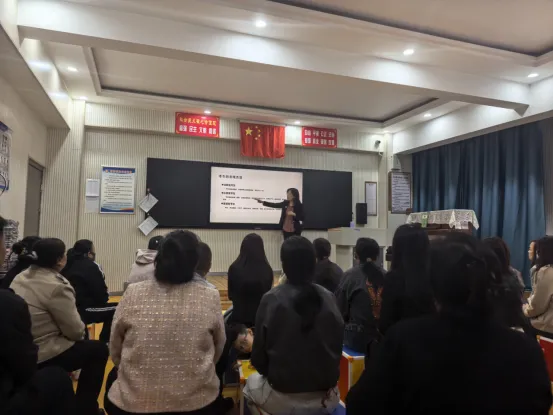 精准赋能,护航中考|家庭教育讲座圆满启幕 第3张