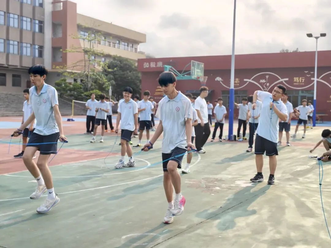 砺剑中考·体测争先——2026 届九年级中考体育模拟测试 第11张