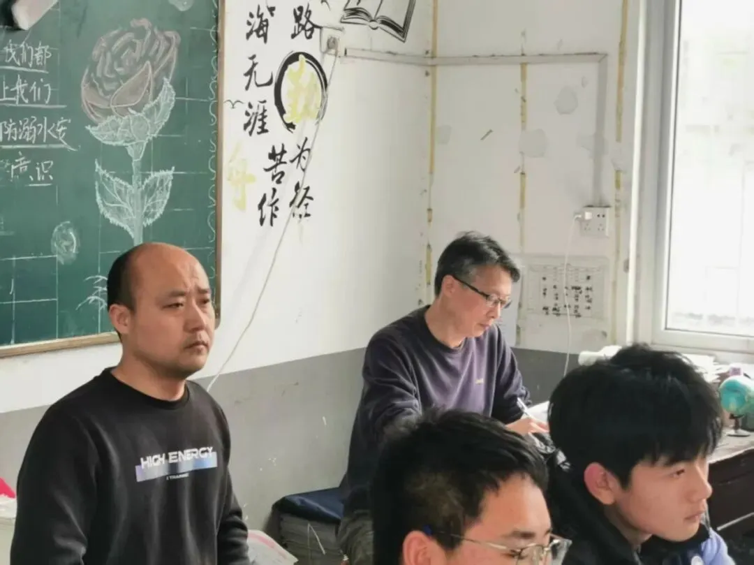 研思赋能迎中考,校际携手促提升——信阳九中教研团队莅临淮滨一中精准指导备考工作 第28张