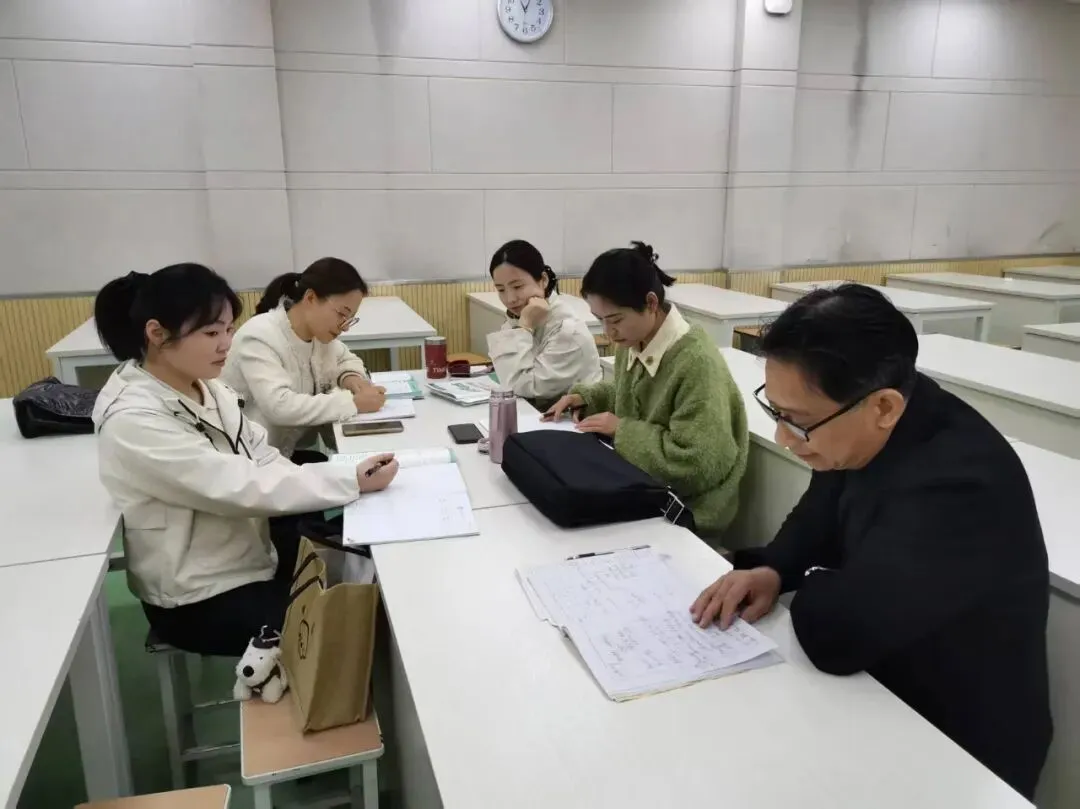 研思赋能迎中考,校际携手促提升——信阳九中教研团队莅临淮滨一中精准指导备考工作 第30张