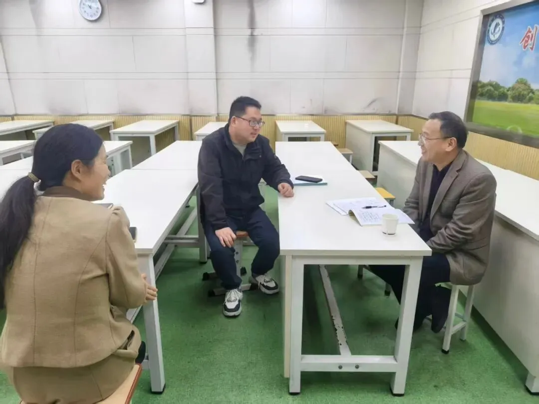 研思赋能迎中考,校际携手促提升——信阳九中教研团队莅临淮滨一中精准指导备考工作 第33张