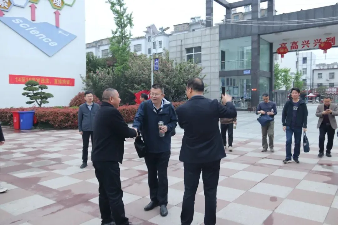 研思赋能迎中考,校际携手促提升——信阳九中教研团队莅临淮滨一中精准指导备考工作 第35张