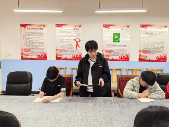 精准赋能,冲刺中考 第25张