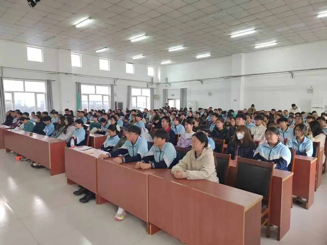 奋楫先行不负青春 逐梦中考勇毅前行——我校召开初三总复习动员暨体育培训会 第9张