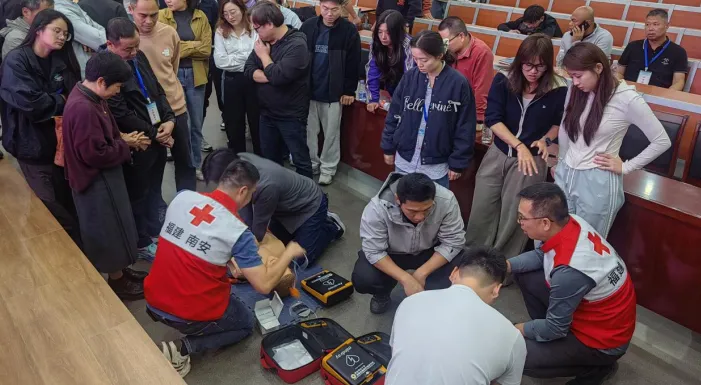 护航体育中考 守护生命安全—— 南安市教育局、南安市红十字会联合开展体育应急救护专项培训 第4张