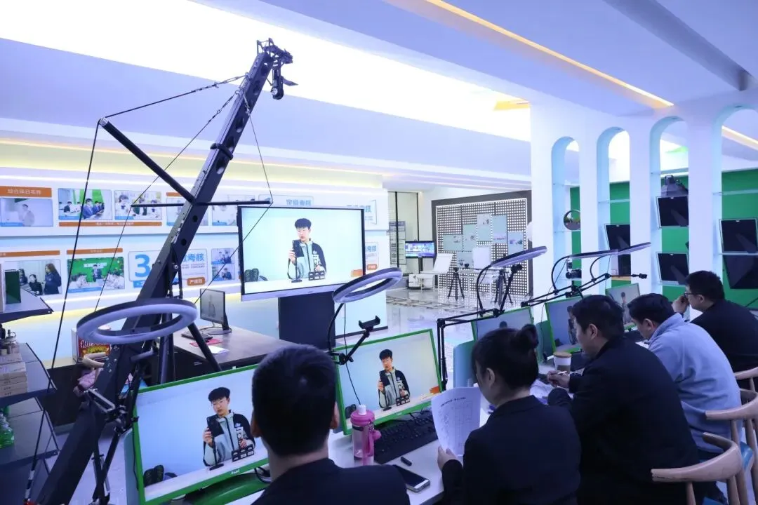 中考在即心里慌?别愁!云南新华为你铺好技能升学黄金路 第7张