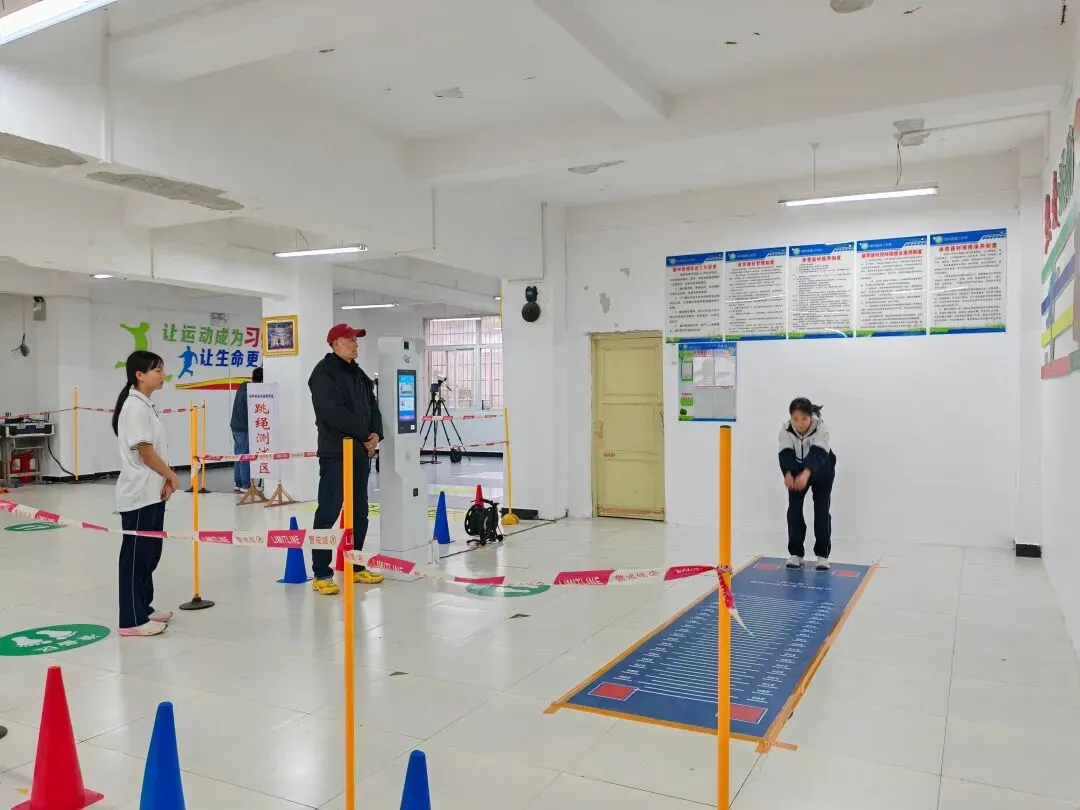 2026中考体育第三场模拟考试进行中... 第2张