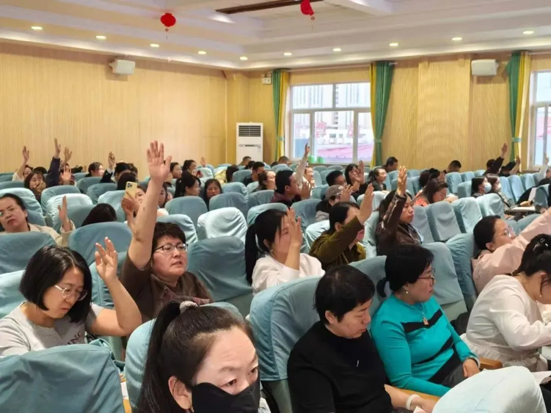 “定海神针立,护航中考路”----临河五中初三考前家长培训圆满落幕 第9张