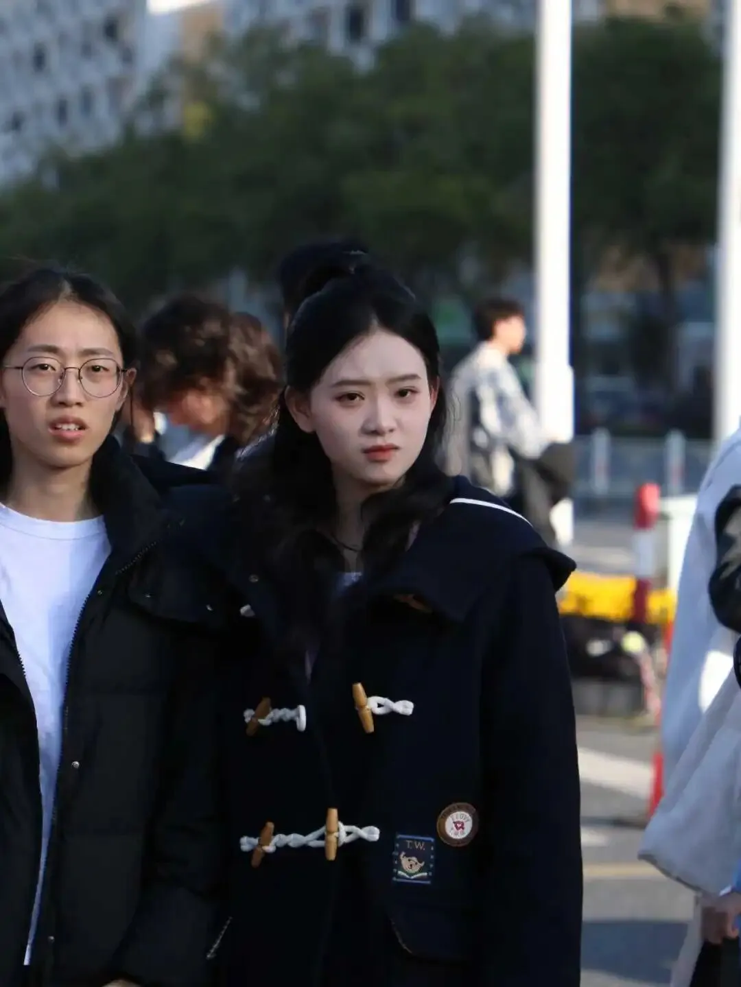 内附硬核真题!省统考DAY1惊现娱乐圈在逃男女主!浙江王一博众人围观,太帅了 第34张