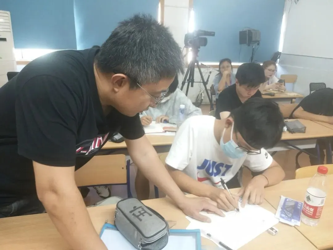 从“中考区前100”到“高考市前100”,黎诺:老谢助我考上清华 第8张