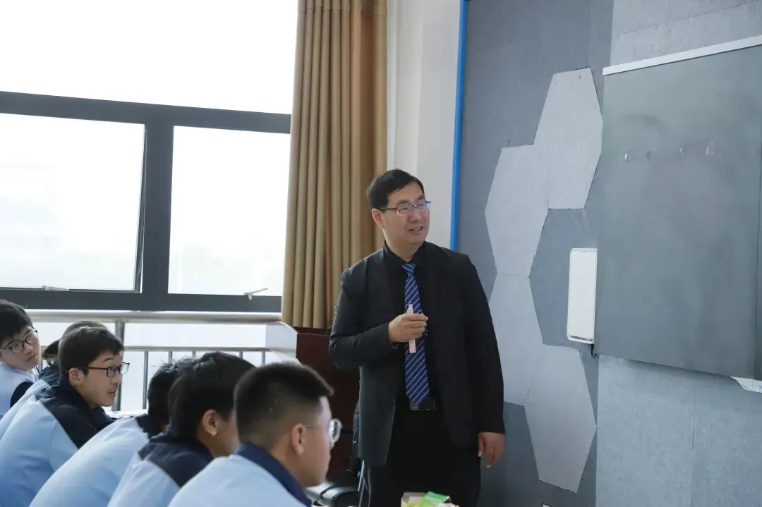 深耕中考前沿 共筑数学高地——汇佳学校初中数学名师专题讲座 第18张