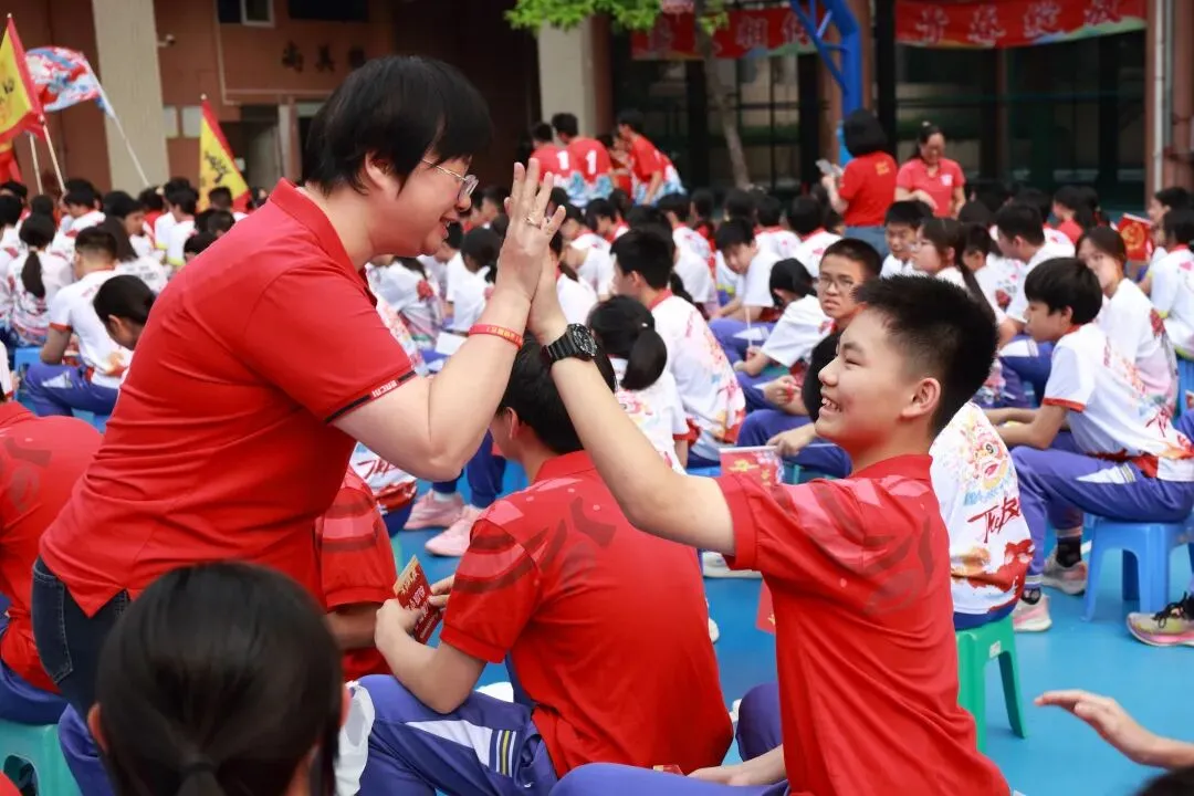 砺剑问鼎,决胜中考︱广州市第十六中学2026届初三中考出征大会 第37张