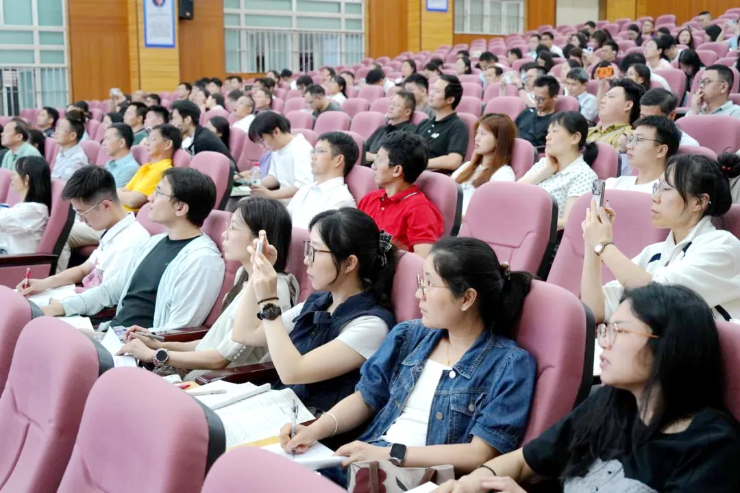 精研模考明方向,精准备考提质效——东莞市2026年高三物理模考分析暨二轮备考活动在我校顺利举行 第27张