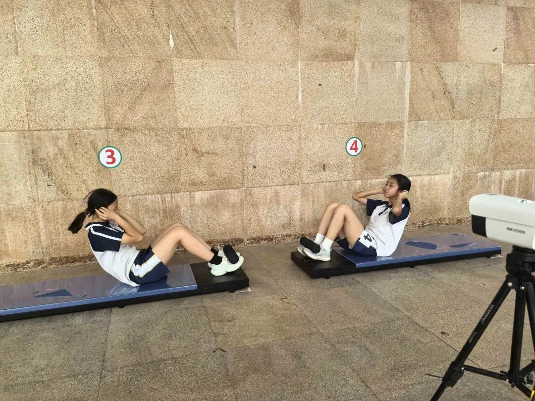 我市体育中考开考 第14张