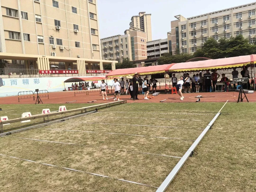 我市体育中考开考 第15张