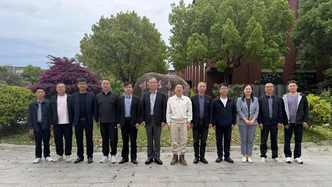 深耕命题研究 把脉中考方向 共筑高效课堂 ——浙江“七地九校”初中教学质量研究联盟第七次专场活动在嘉兴南湖实验中学举行 第6张