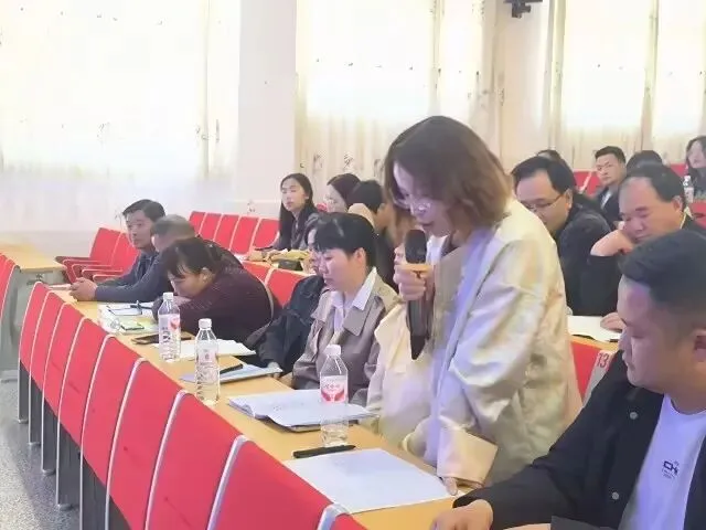 纳雍二中承办纳雍县2026届中考一轮复习备考(语文、化学)研讨活动 第22张