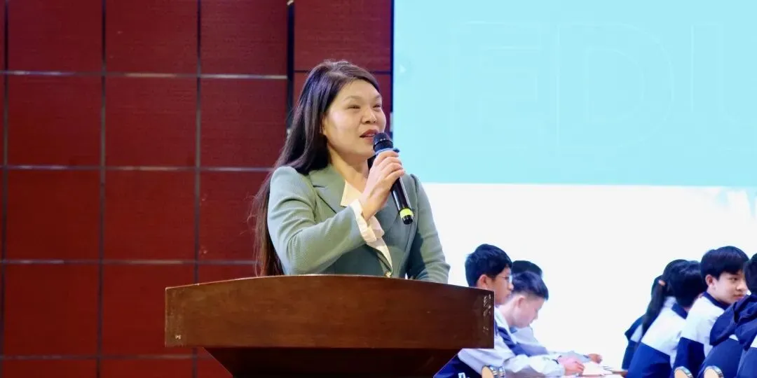 萱中教共体||提质教研第4期:聚焦中考复习策略·共研高效备考课堂——初三英语、数学联合教研活动圆满落幕 第9张