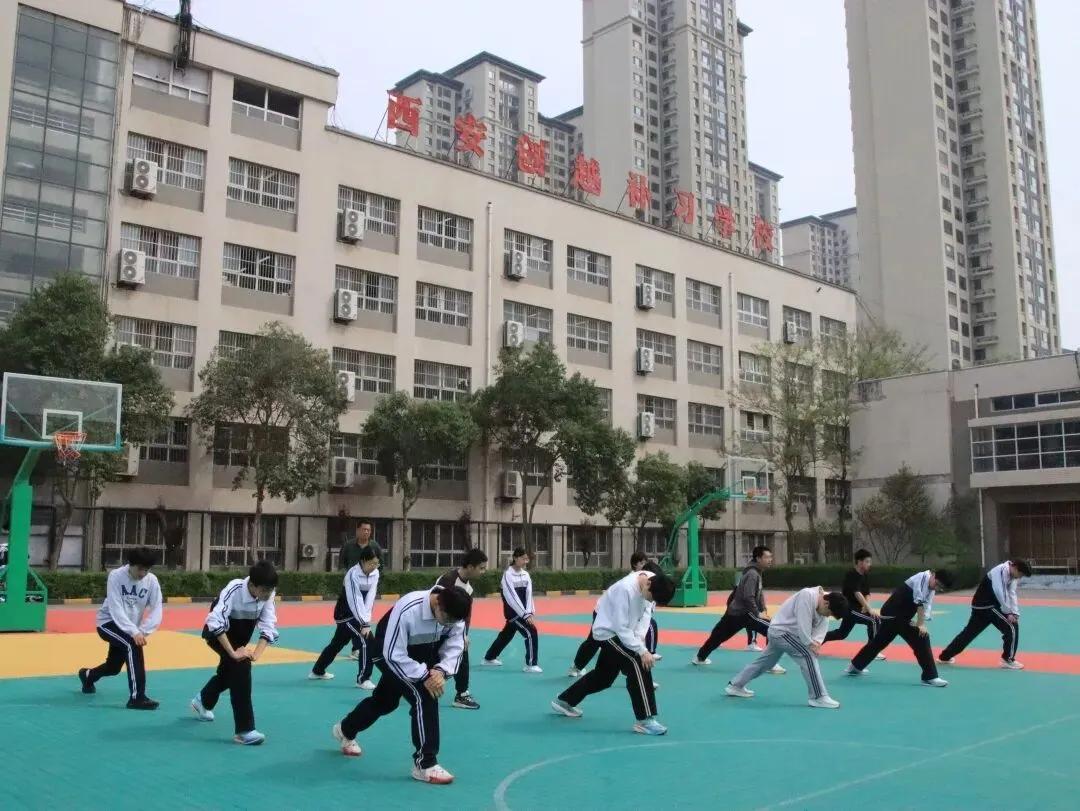 科学备战体育中考,助力学子冲刺满分 ——西安创越补习学校中考部2026体育备考纪实 第21张