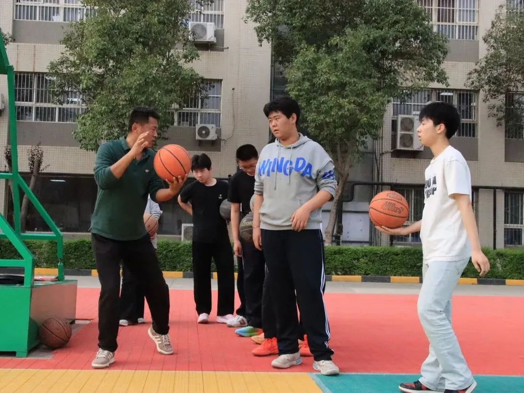 科学备战体育中考,助力学子冲刺满分 ——西安创越补习学校中考部2026体育备考纪实 第23张