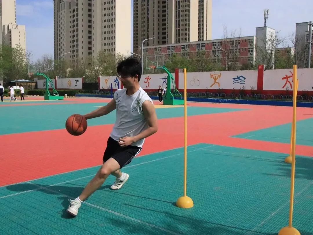 科学备战体育中考,助力学子冲刺满分 ——西安创越补习学校中考部2026体育备考纪实 第25张