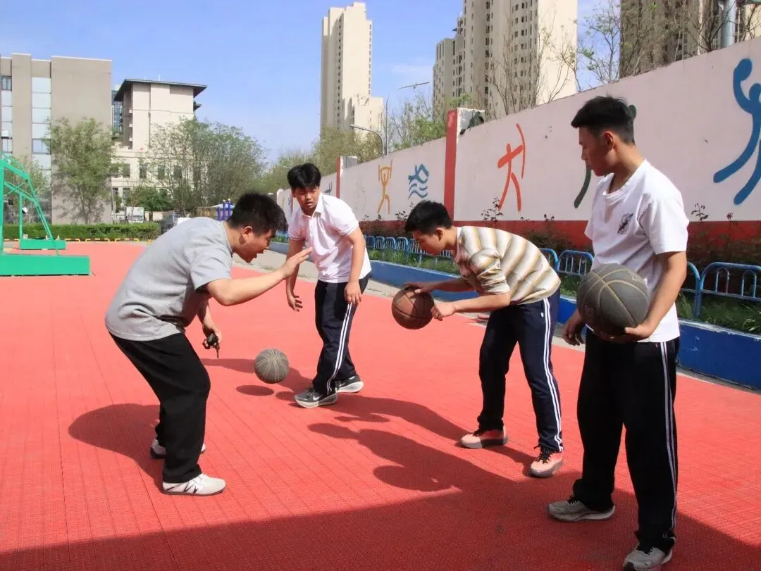 科学备战体育中考,助力学子冲刺满分 ——西安创越补习学校中考部2026体育备考纪实 第32张