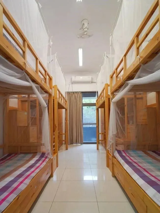 杭州各高中的住宿条件相差这么大!中考填志愿,家长关心升学数据,孩子最关心住宿和伙食/狮子探高中① 第42张