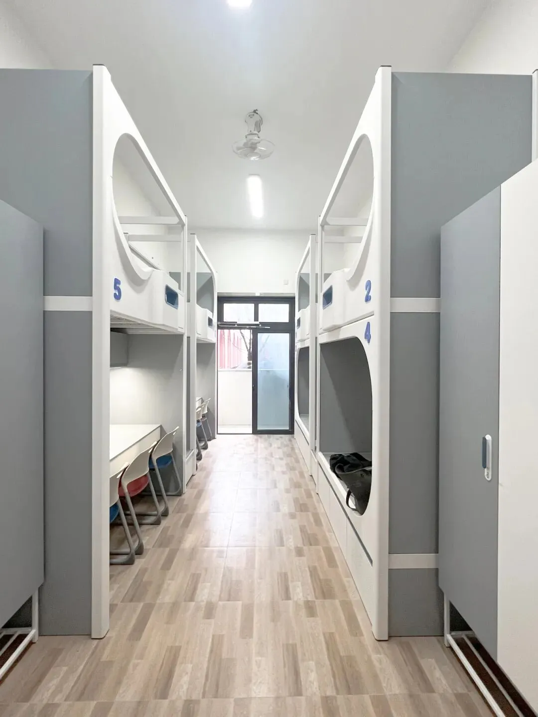 杭州各高中的住宿条件相差这么大!中考填志愿,家长关心升学数据,孩子最关心住宿和伙食/狮子探高中① 第54张