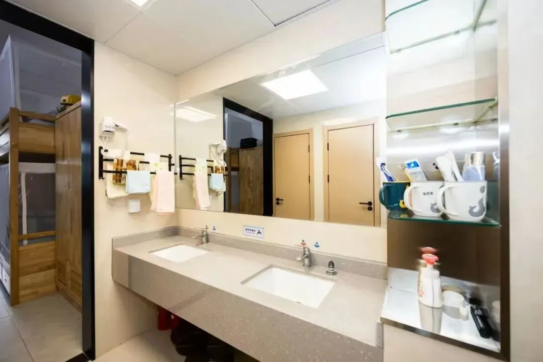 杭州各高中的住宿条件相差这么大!中考填志愿,家长关心升学数据,孩子最关心住宿和伙食/狮子探高中① 第57张